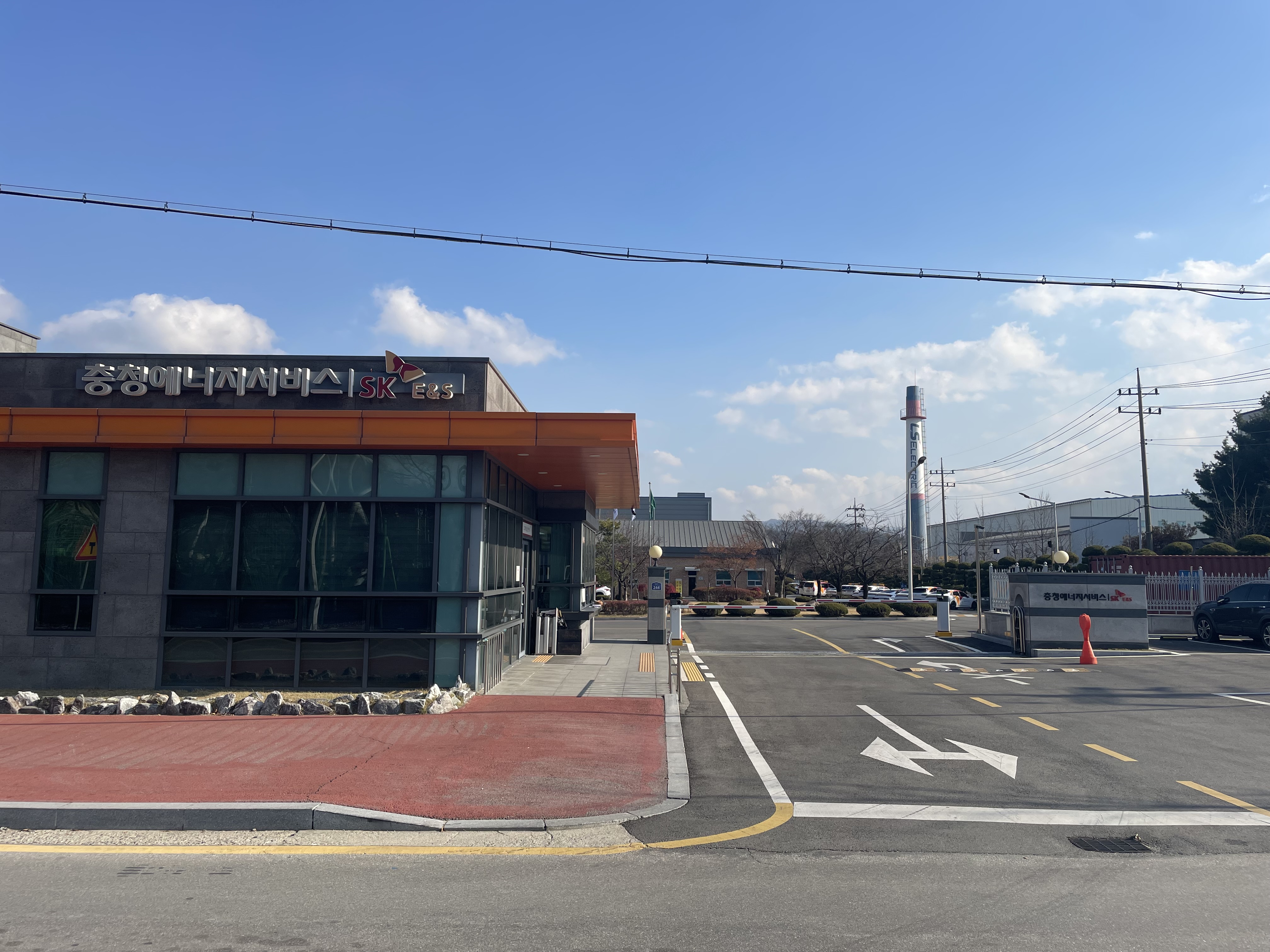 첨부